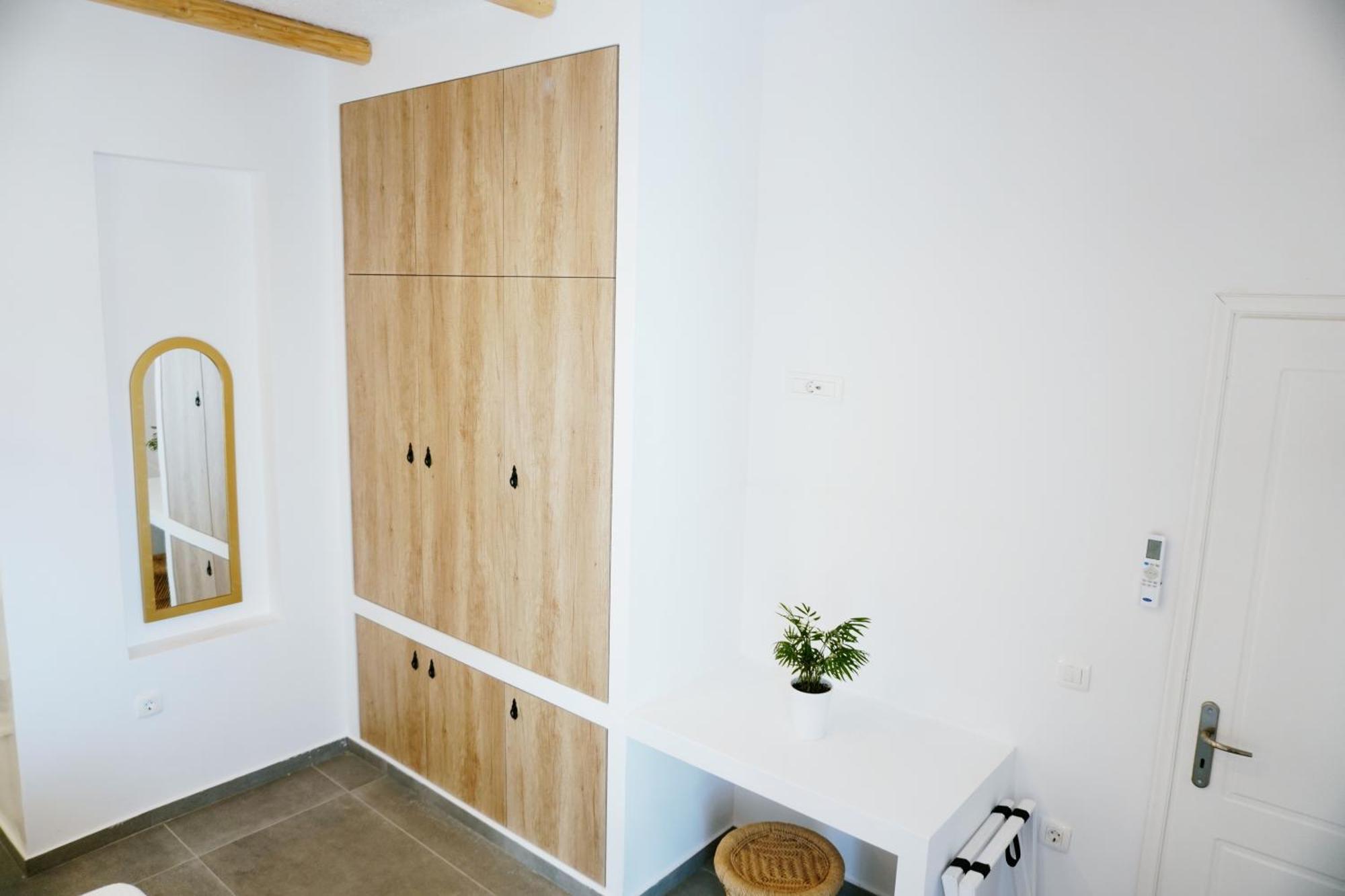 Peaceful Seafront Retreat In Santorini -Sonus Mare Beach Houses Vourvoúlos Eksteriør billede