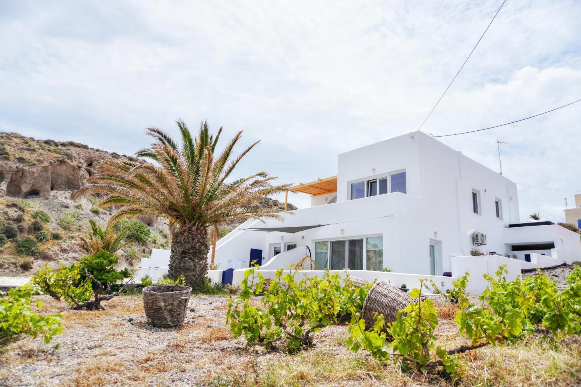 Peaceful Seafront Retreat In Santorini -Sonus Mare Beach Houses Vourvoúlos Eksteriør billede