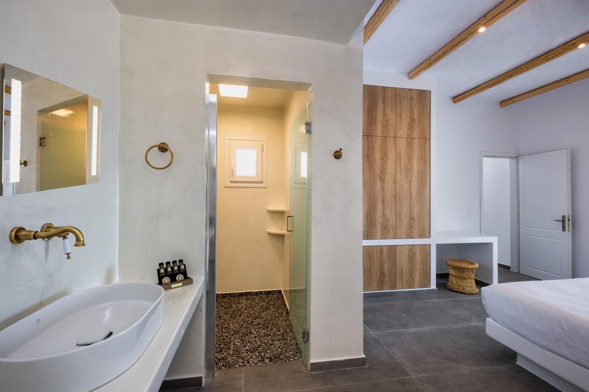 Peaceful Seafront Retreat In Santorini -Sonus Mare Beach Houses Vourvoúlos Eksteriør billede