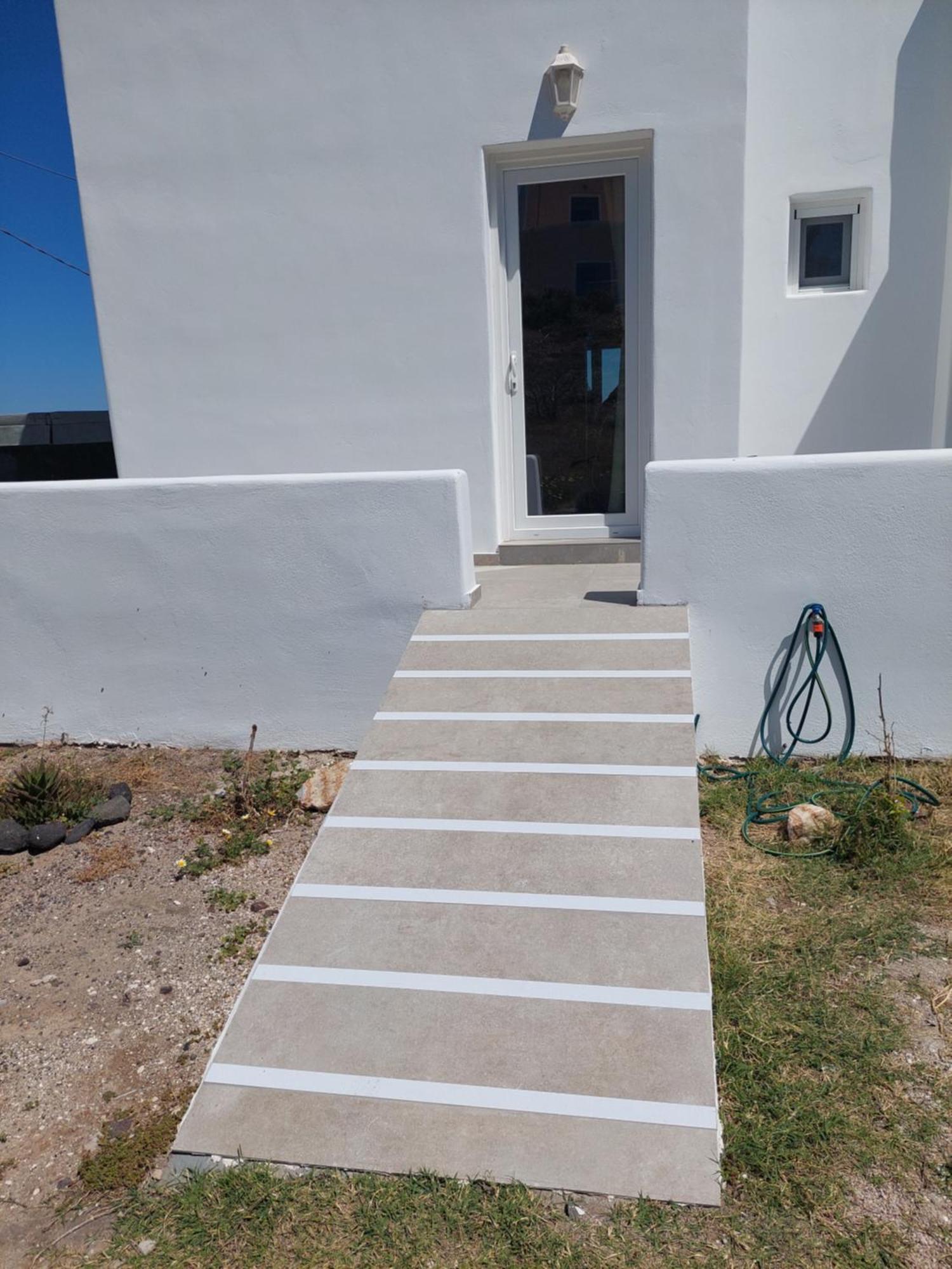 Peaceful Seafront Retreat In Santorini -Sonus Mare Beach Houses Vourvoúlos Eksteriør billede